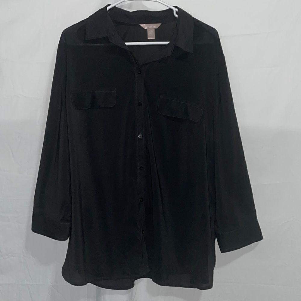 White stag black Flowey button-down blouse